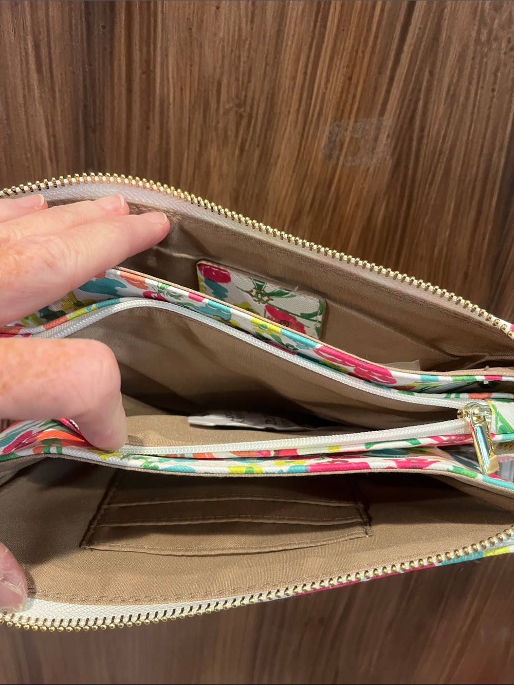 Nanette Lepore Summer Floral Whimsy Crossbody Wristlet NWT - Picture 12 of 12